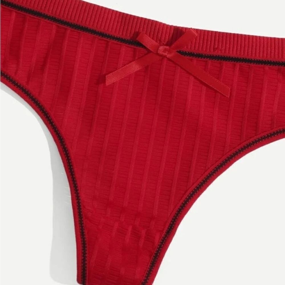 💕$6 Bundled Solid Red and black Bowtie Panty sz small